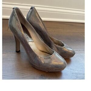 MICHAEL Michael Kors Slip On Stiletto Metallic Pump Heels Silver Gold Sz 6.5M